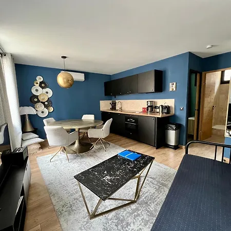 Le Grand Clocher De Lägenhet *