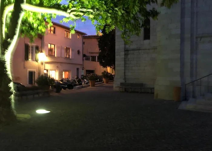 Le Grand Clocher De Apartment
